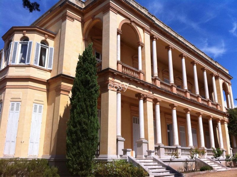 Filming location in the beautiful and picturesque city of Nice, France